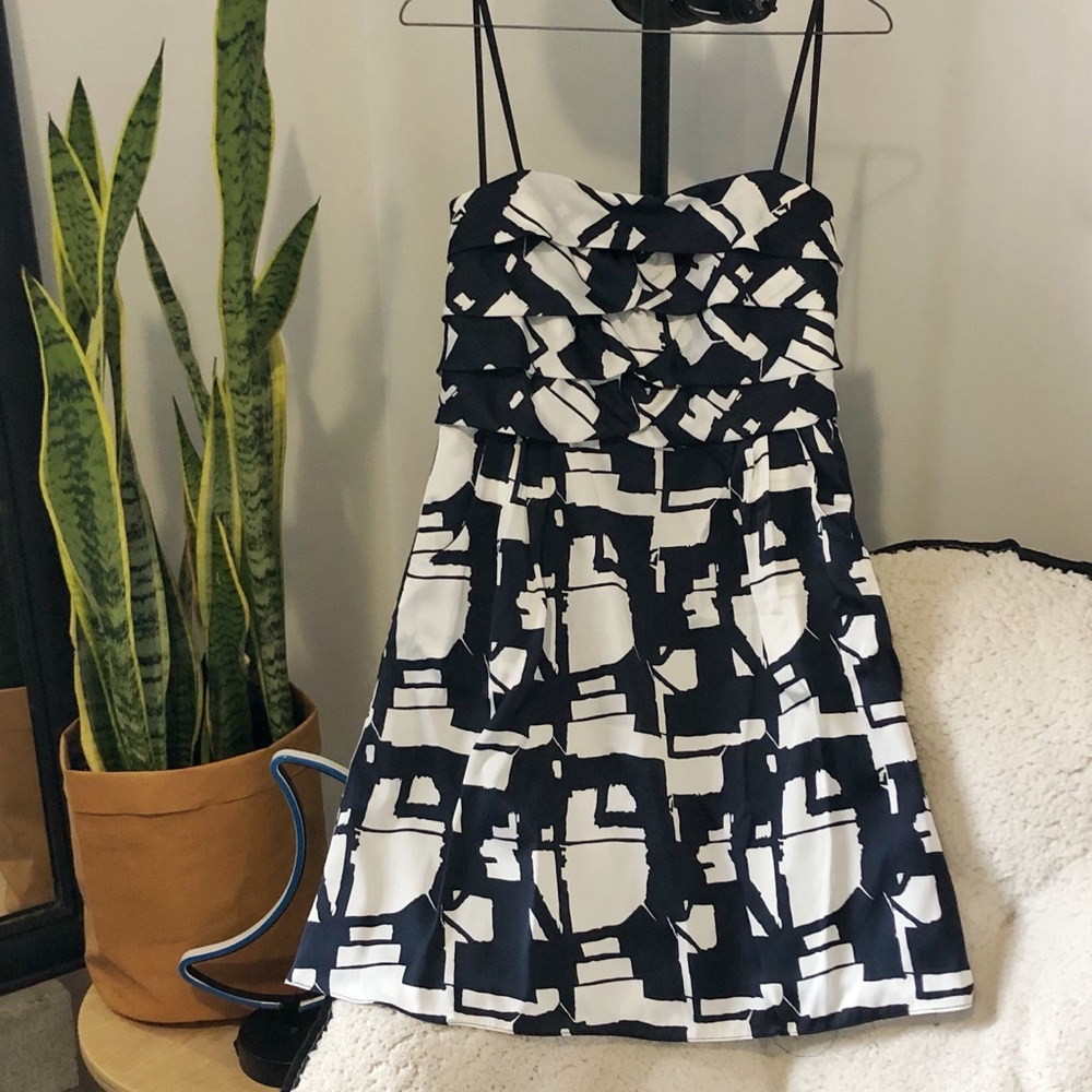 Vintage | Patterned Strapless Dress